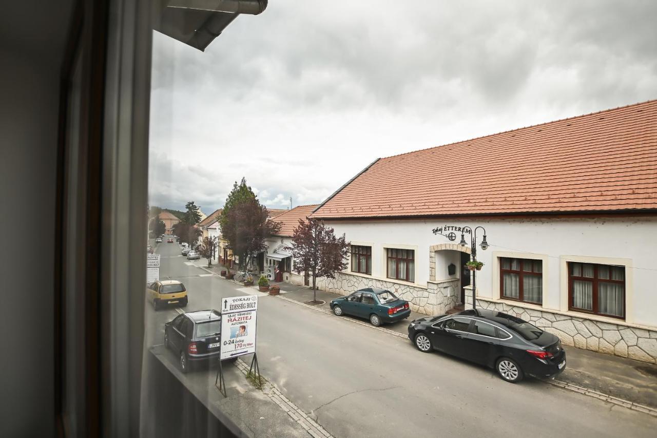 Vaskó Panzió Borpince Acomodação com café da manhã Tokaj Exterior foto